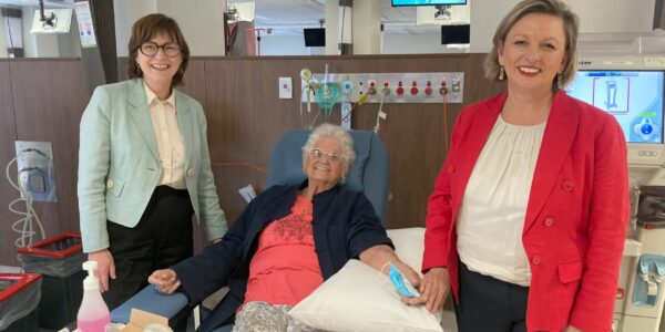 Minister, Noelene and Pauline Richards L to R: Minister for Health, Noelene and Member for Cranbourne Pauline Richards.